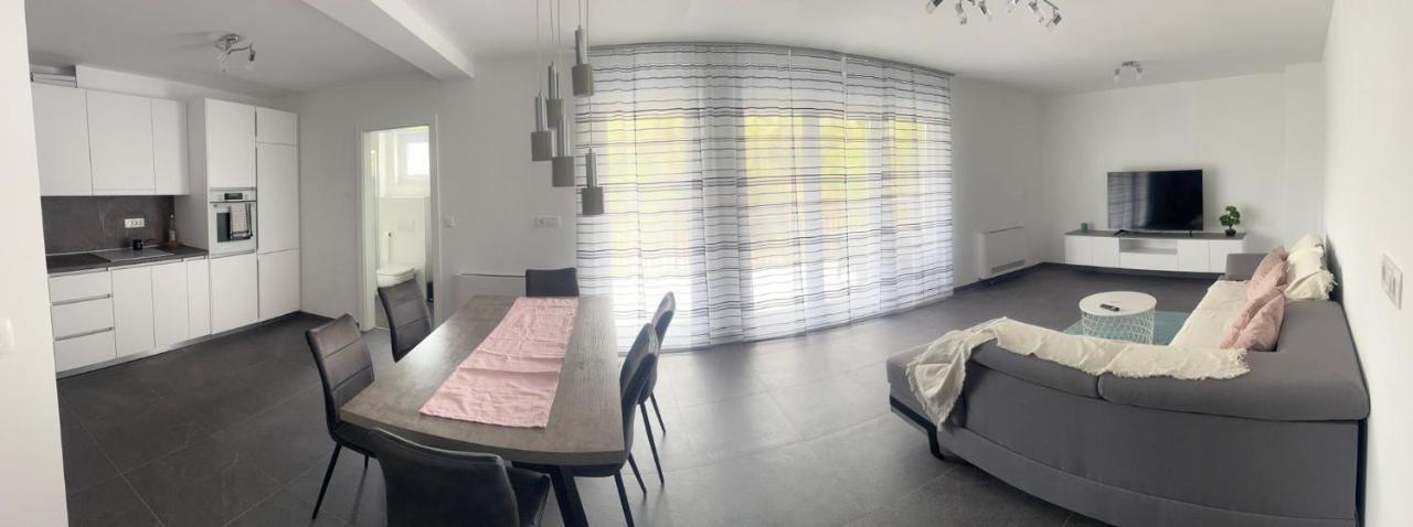 ראב Apartmani Lana מראה חיצוני תמונה